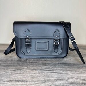 Cambridge Satchel Company Black Genuine Leather Crossbody Satchel/ Messenger bag